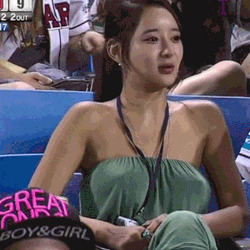 두산 응원녀 레전드 야구 관중 레전드 응원하는